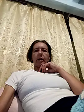 Snapshot of Tania9876 chatting on 07-11-26, 07:36 Tania9876 online show from 07-11-26, 07:36