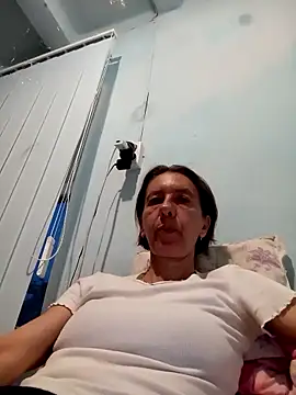 Snapshot of Tania9876 chatting on 05-29-26, 06:14 Tania9876 online show from 05-29-26, 06:14