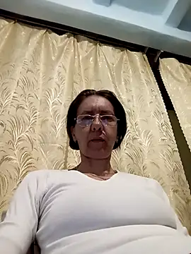 Snapshot of Tania9876 chatting on 06-04-26, 06:56 Tania9876 online show from 06-04-26, 06:56
