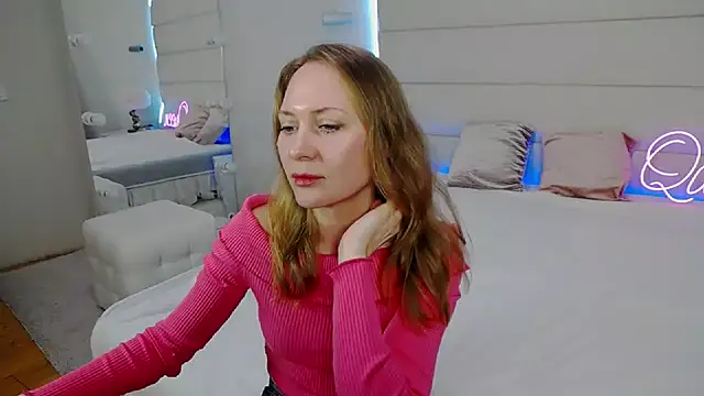 Snapshot of KamilaLod chatting on 03-21-26, 02:21 KamilaLod online show from 03-21-26, 02:21