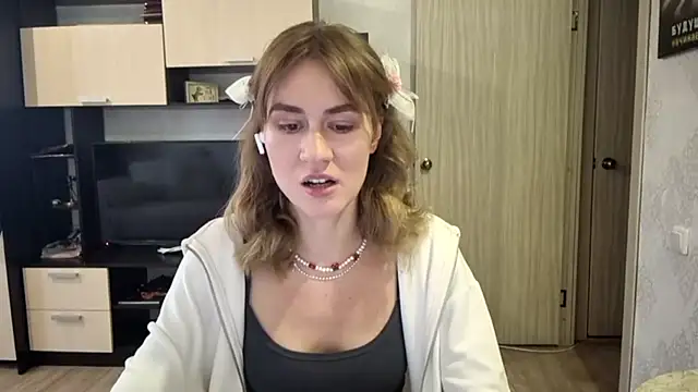 ElenoreHolguin online show from 04-08-26, 08:38