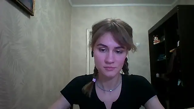 ElenoreHolguin online show from 03-28-26, 03:02