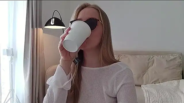 LittleForestELF2 online show from 04-08-26, 07:43