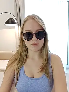 LittleForestELF2 online show from 03-11-26, 11:26