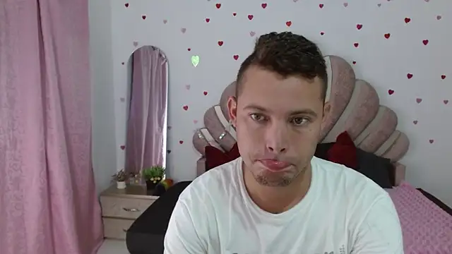 Snapshot of sven_fox723 chatting on 05-15-26, 01:09 sven fox723 online show from 05-15-26, 01:09