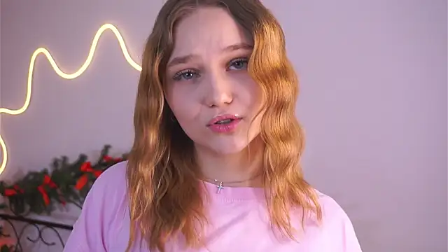 Snapshot of MinervaMarso chatting on 03-16-26, 06:54 MinervaMarso online show from 03-16-26, 06:54