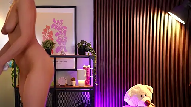 Lena Laurent online show from 07-28-26, 03:21