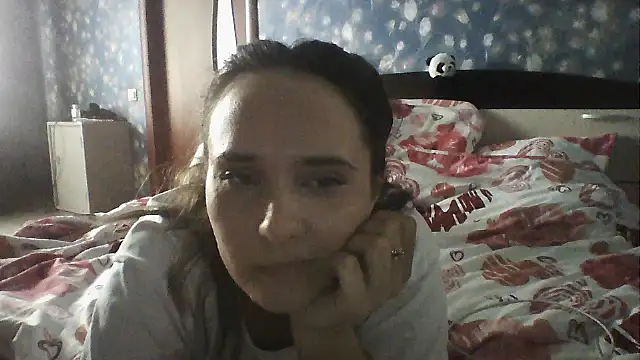 Snapshot of Alisa07qw chatting on 05-06-26, 07:34 Alisa07qw online show from 05-06-26, 07:34
