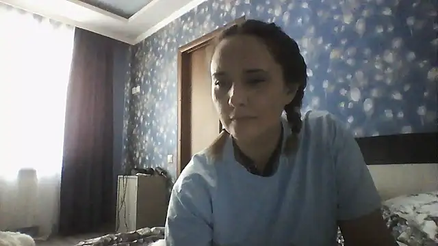 Snapshot of Alisa07qw chatting on 06-01-26, 05:29 Alisa07qw online show from 06-01-26, 05:29