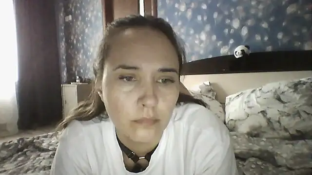 Snapshot of Alisa07qw chatting on 05-11-26, 05:31 Alisa07qw online show from 05-11-26, 05:31
