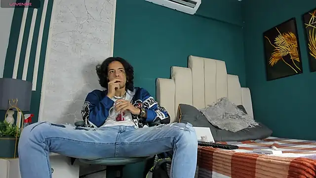 Skinny Mac online show from 05-22-26, 01:20