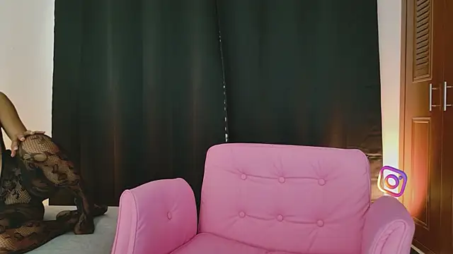 kittymyers online show from 04-11-26, 01:59