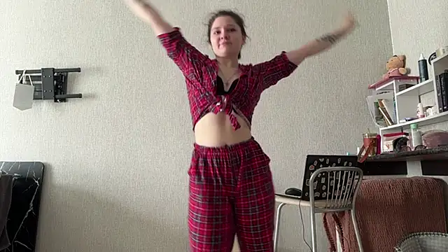 Emmiebutwihu online show from 05-04-26, 12:36