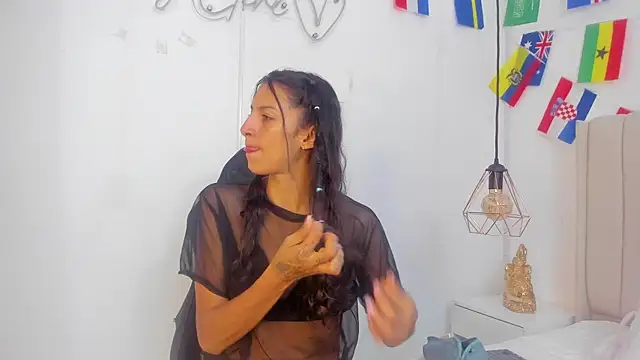 Snapshot of Abril_Castroo chatting on 07-17-26, 12:02 Abril Castroo online show from 07-17-26, 12:02