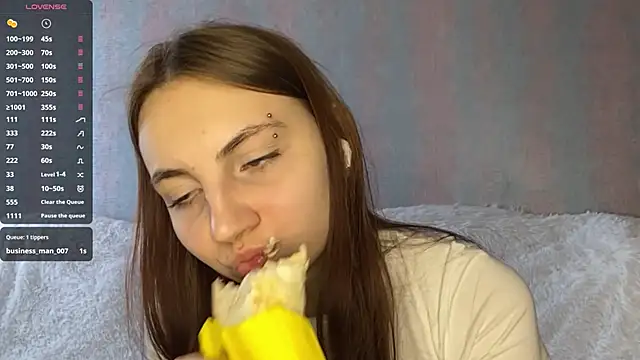 AlisaBloom online show from 04-13-26, 10:08