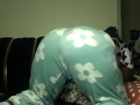 Sexxybella  online show from 04-26-26, 03:42