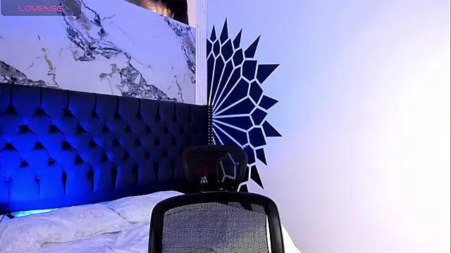 NicoKinggs  online show from 04-20-26, 01:24