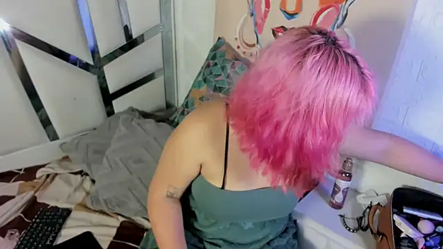 Sherry Boomm online show from 04-15-26, 08:53