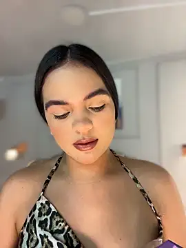 Bella-Ferrer online show from 04-15-26, 07:58