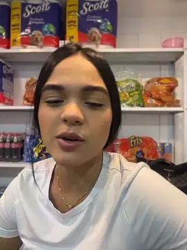 Bella-Ferrer online show from 05-12-26, 06:25
