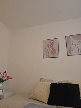 Victoria Evanss online show from 06-19-26, 07:20