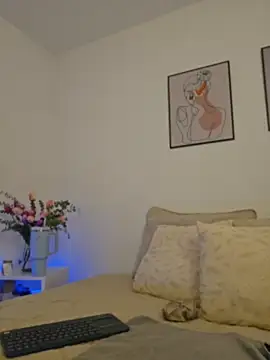 Victoria Evanss online show from 06-24-26, 10:29