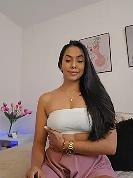Victoria Evanss online show from 06-15-26, 08:19