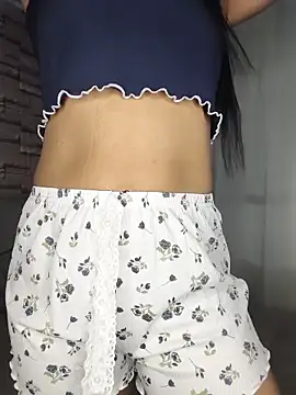 Snapshot of Camillemonroe_ chatting on 05-16-26, 07:40 Camillemonroe online show from 05-16-26, 07:40
