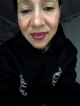 Snapshot of Camillemonroe_ chatting on 05-09-26, 07:45 Camillemonroe online show from 05-09-26, 07:45