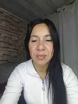 Snapshot of Camillemonroe_ chatting on 06-19-26, 07:47 Camillemonroe online show from 06-19-26, 07:47