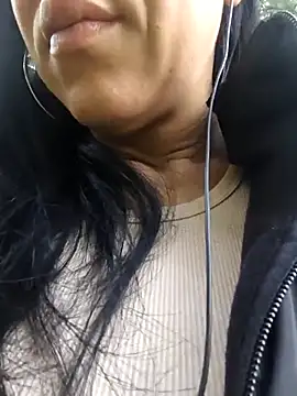 Camillemonroe  online show from 04-21-26, 11:39