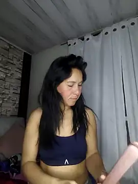 Snapshot of Camillemonroe_ chatting on 06-20-26, 09:03 Camillemonroe online show from 06-20-26, 09:03