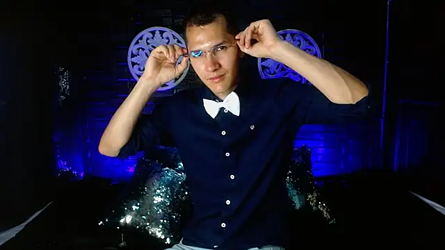 MilanDavid1 online show from 03-25-26, 05:23