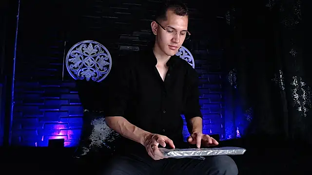 MilanDavid1 online show from 04-22-26, 05:42