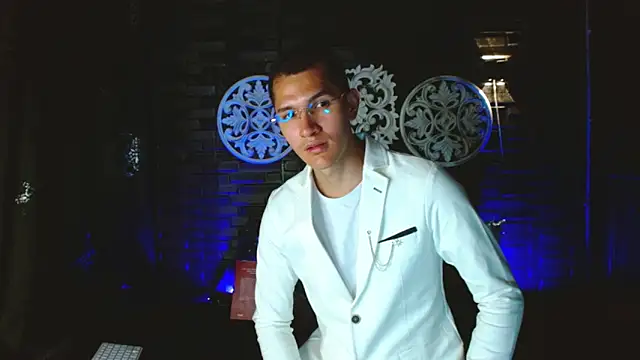 MilanDavid1 online show from 03-28-26, 05:47