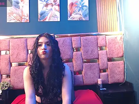 Snapshot of Haanita chatting on 06-19-26, 02:06 Haanita online show from 06-19-26, 02:06