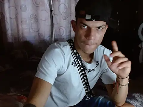 ethanchamo online show from 03-10-26, 06:12