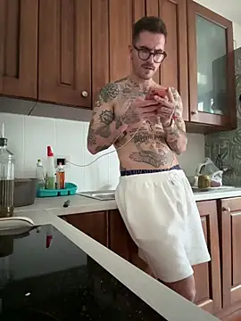 matC of online show from 03-21-26, 04:44