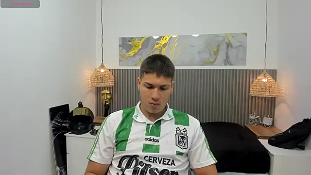 Snapshot of AlessandroFranco chatting on 05-09-26, 01:36 AlessandroFranco online show from 05-09-26, 01:36