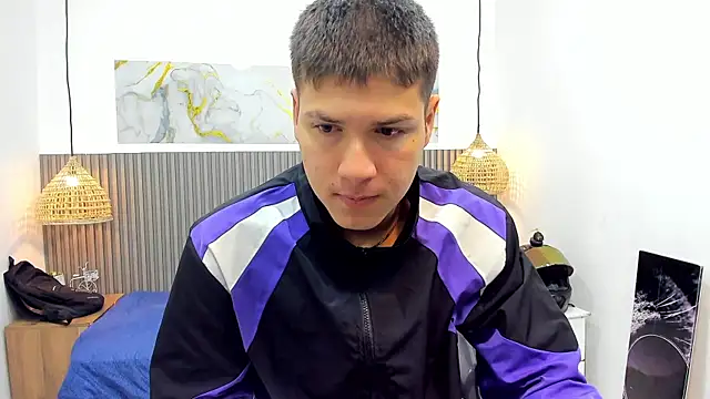 Snapshot of AlessandroFranco chatting on 07-06-26, 12:34 AlessandroFranco online show from 07-06-26, 12:34