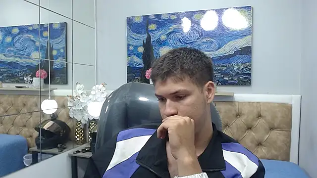 Snapshot of AlessandroFranco chatting on 06-03-26, 02:33 AlessandroFranco online show from 06-03-26, 02:33