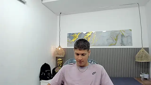 Snapshot of AlessandroFranco chatting on 03-20-26, 03:35 AlessandroFranco online show from 03-20-26, 03:35