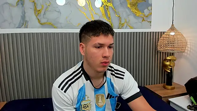 Snapshot of AlessandroFranco chatting on 07-15-26, 12:45 AlessandroFranco online show from 07-15-26, 12:45