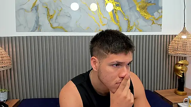 Snapshot of AlessandroFranco chatting on 07-17-26, 12:57 AlessandroFranco online show from 07-17-26, 12:57