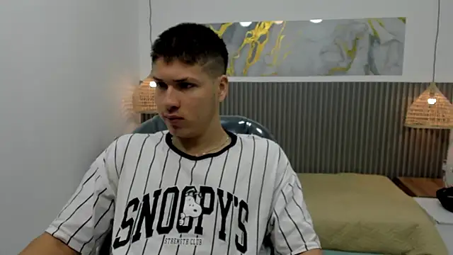AlessandroFranco online show from 04-16-26, 01:45