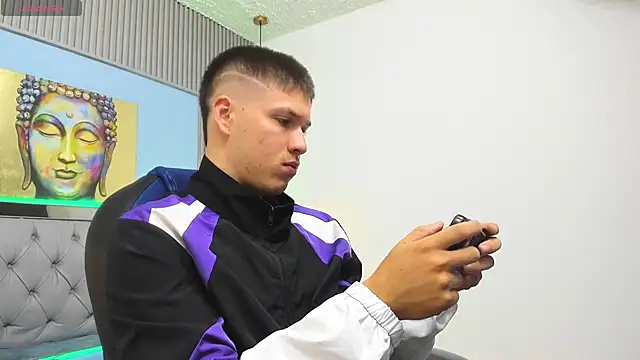 Snapshot of AlessandroFranco chatting on 06-20-26, 01:38 AlessandroFranco online show from 06-20-26, 01:38