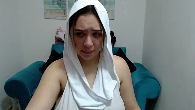 Snapshot of veronicaparkersex chatting on 05-06-26, 12:31 veronicaparkersex online show from 05-06-26, 12:31