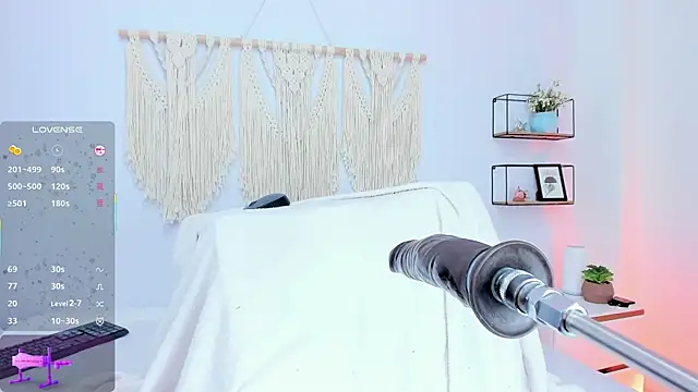 alexaa lovely online show from 04-21-26, 02:23