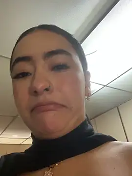 CatalinaSantana Pink online show from 03-10-26, 09:52