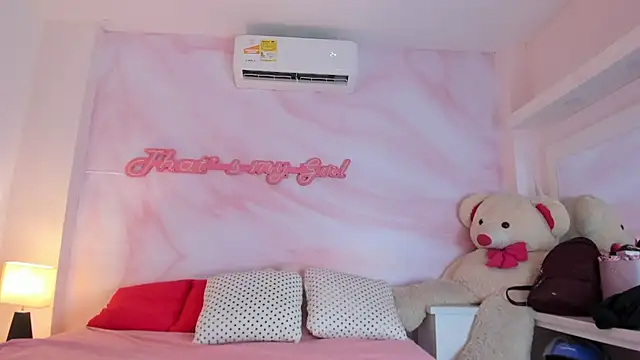 Snapshot of Adalyn_Cute chatting on 05-09-26, 11:35 Adalyn Cute online show from 05-09-26, 11:35